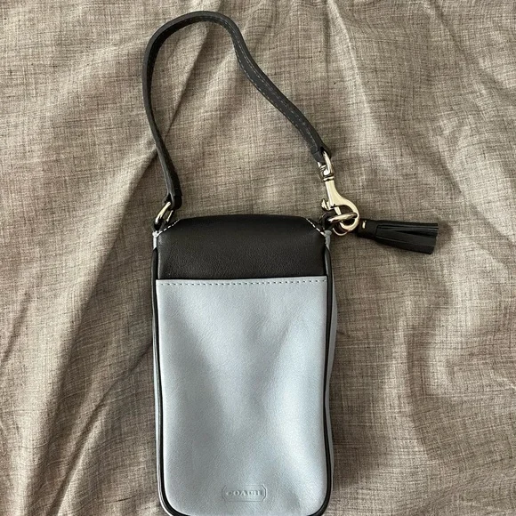 Small Coach cell phone bag with toggle clasp - gently used - Picture 2 of 8